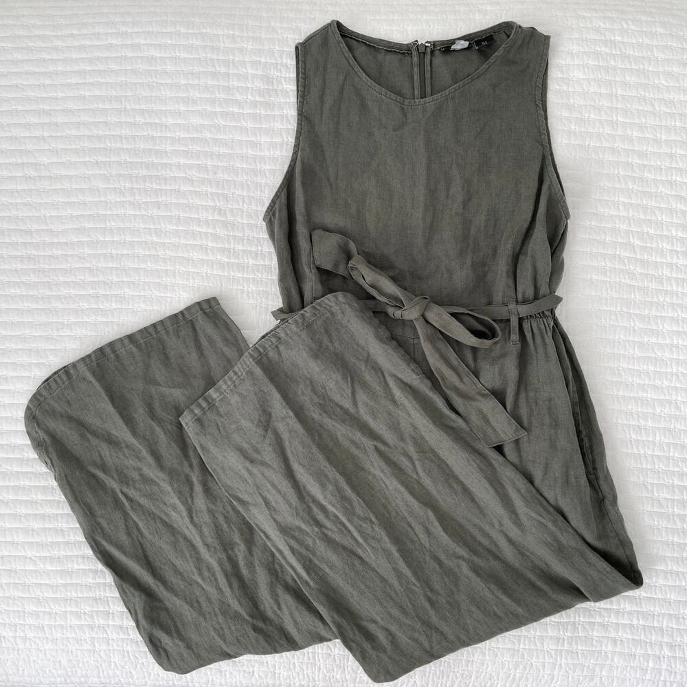Tahari Olive Green Sleeveless Jumpsuit with Tie Waist